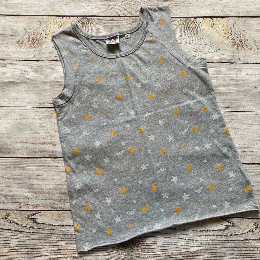 Junk Food Wonder Woman Muscle Tank Top Girls Size Large Gray Yellow White